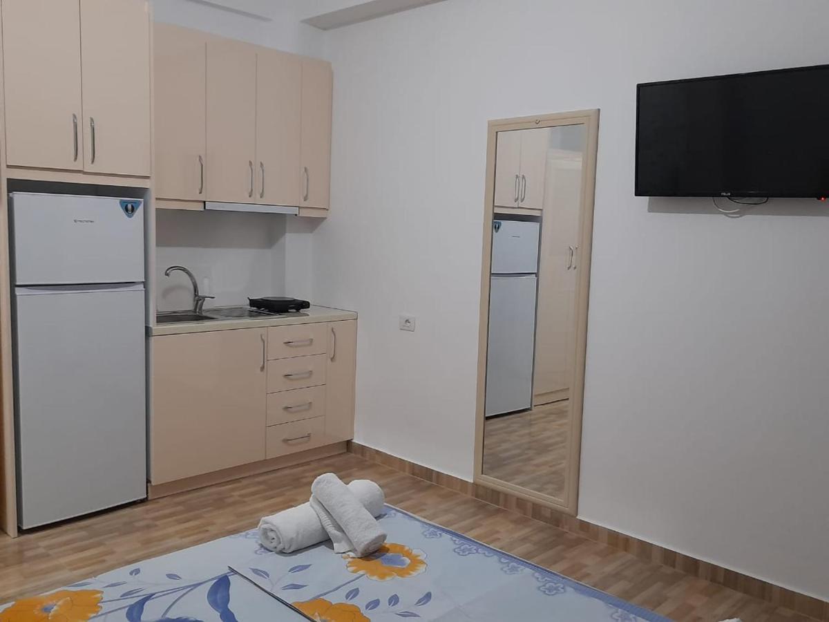 Guesthouse Xhimi Ksamil Exteriör bild