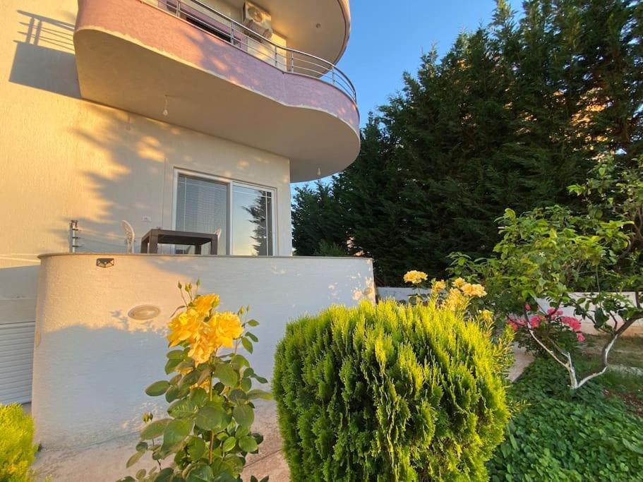 Guesthouse Xhimi Ksamil Exteriör bild
