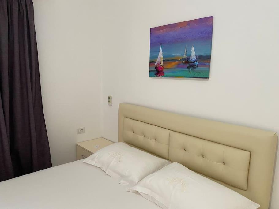 Guesthouse Xhimi Ksamil Exteriör bild