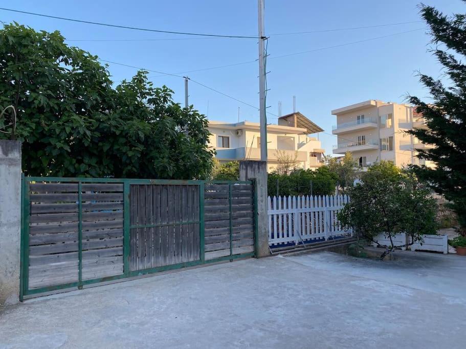 Guesthouse Xhimi Ksamil Exteriör bild