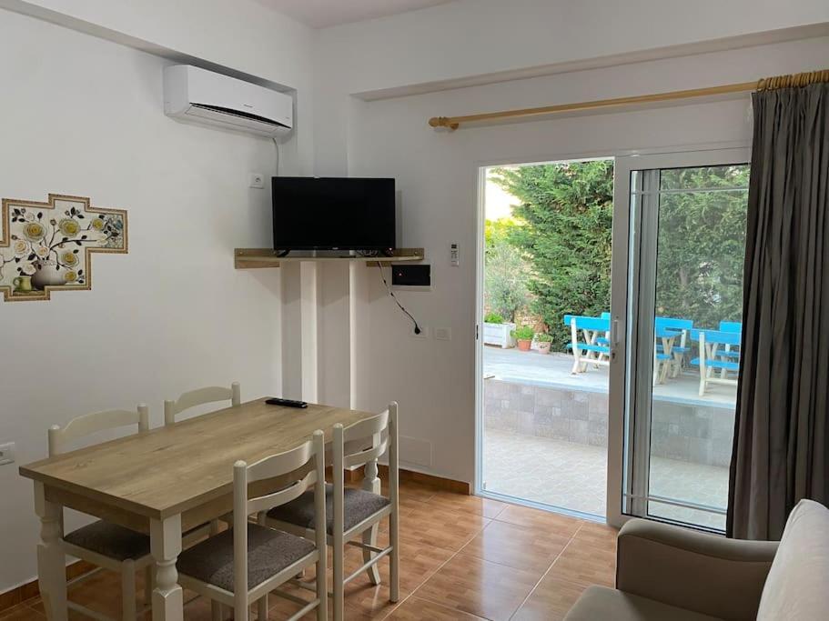 Guesthouse Xhimi Ksamil Exteriör bild